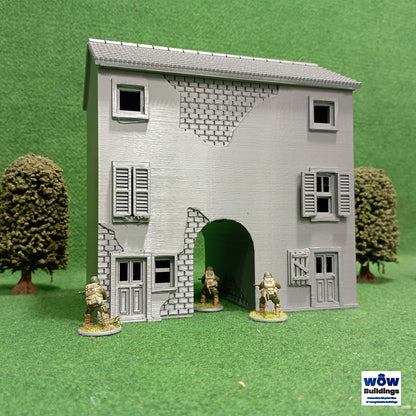 Kelly's Heroes House 04