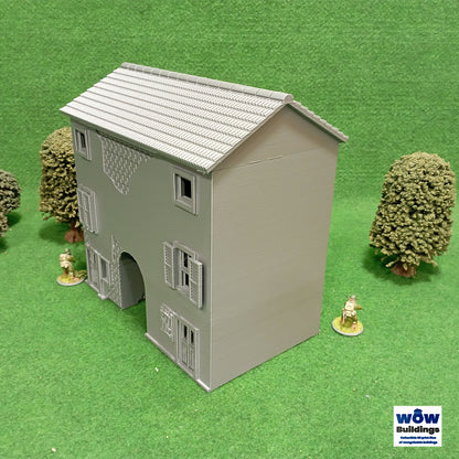 Kelly's Heroes House 04
