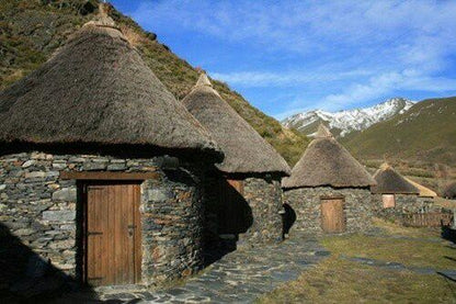 Celtic House 1